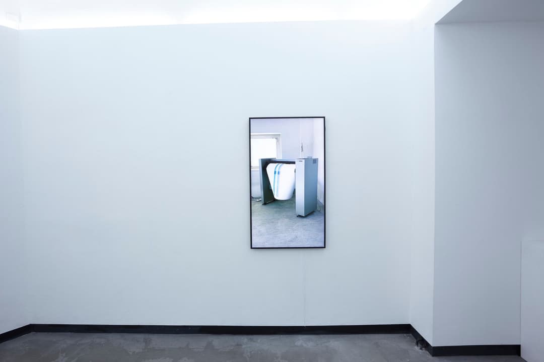 1h of documentary material on loop at SP2 Berlin